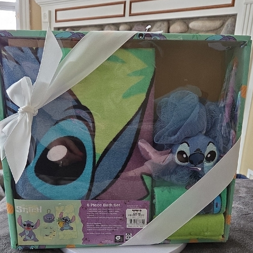 Disney Stitch Purple and Blue Bath Set